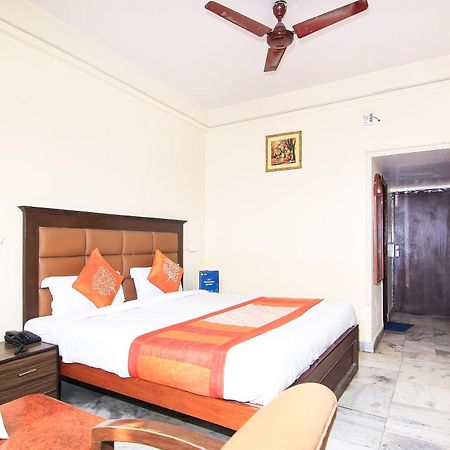 Oyo 2569 Hotel Paradise Kanpur Exterior foto